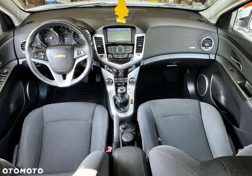 Chevrolet Cruze - 8