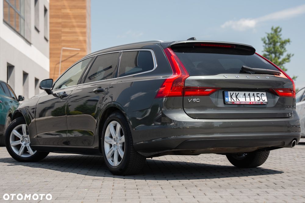 Volvo V90 D3 Geartronic Momentum Pro - 16
