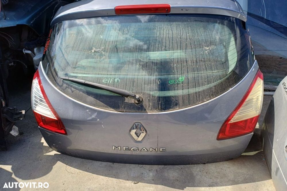 Haion Portbagaj Renault Megane 3 2009 - 1
