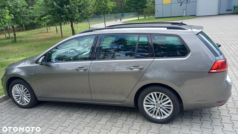 Volkswagen Golf 1.6 TDI BlueMotion Trendline - 4