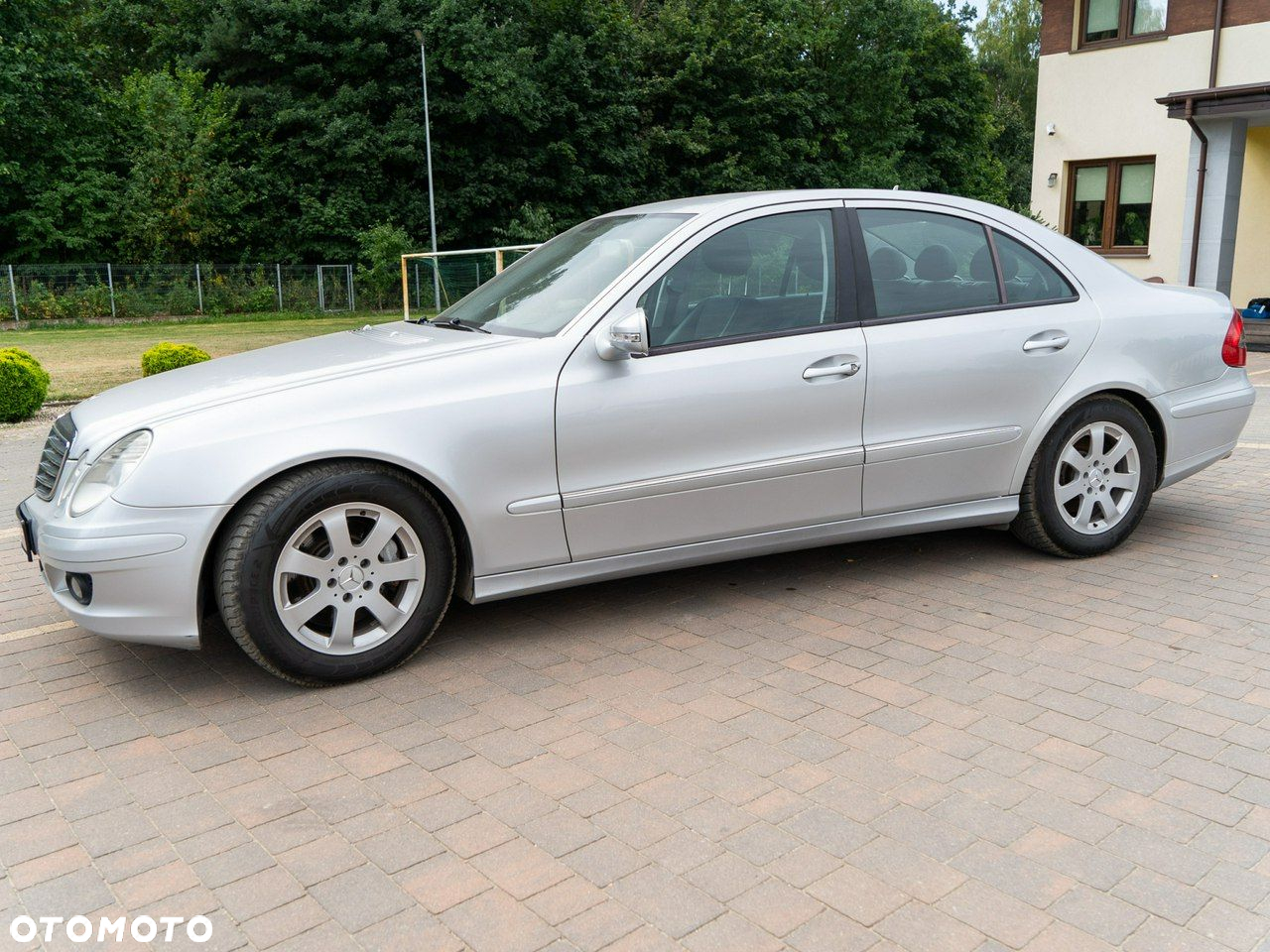 Mercedes-Benz Klasa E - 2