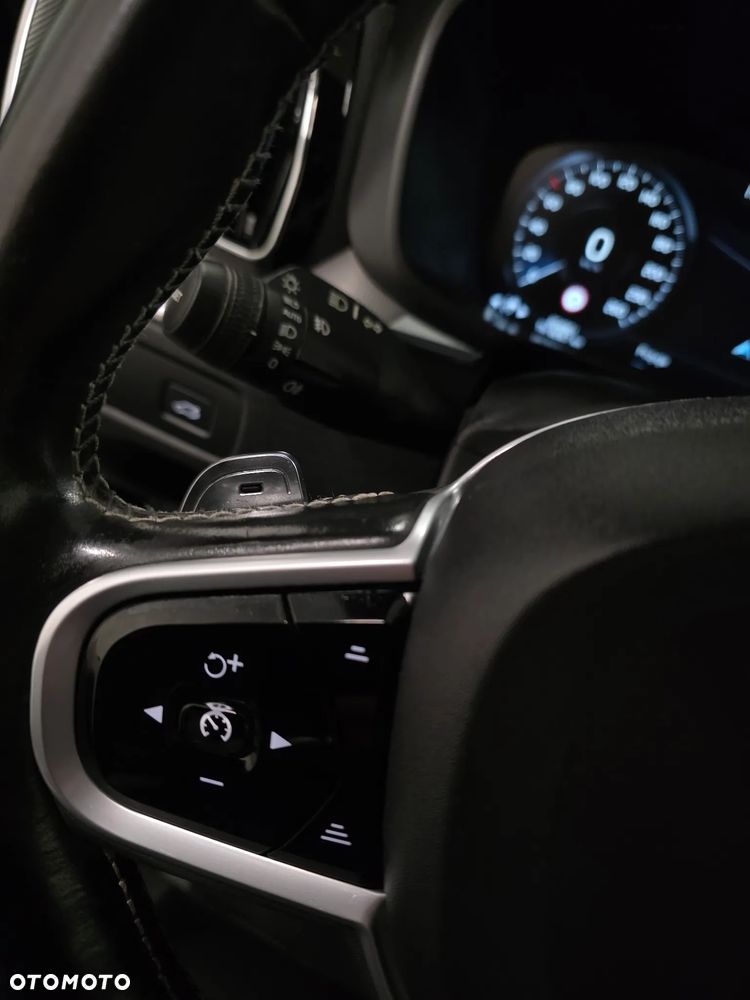 Volvo XC 60 D4 Geartronic RDesign - 22