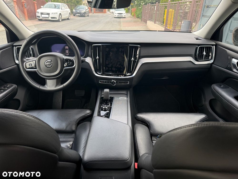 Volvo S60 B4 B Plus Dark - 9