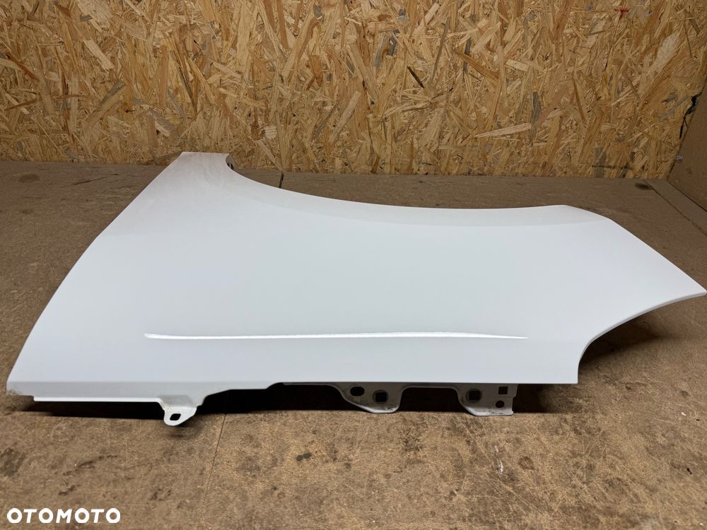 BŁOTNIK LEWY PRZÓD LEWY PRZEDNI FORD FIESTA MK8 BIAŁY - 8