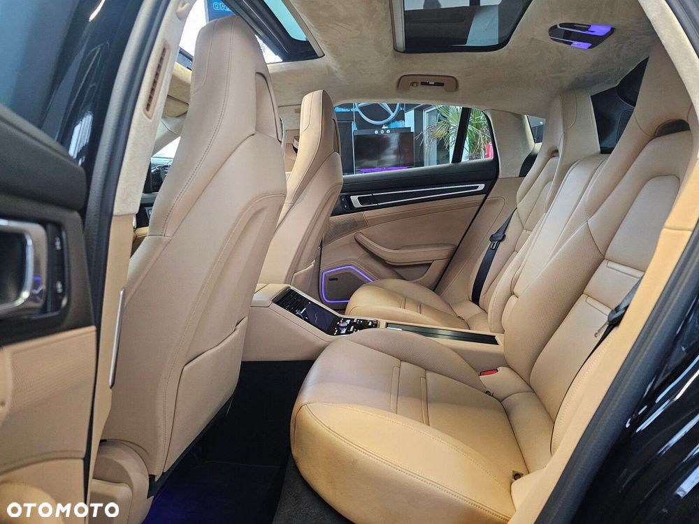 Porsche Panamera - 19