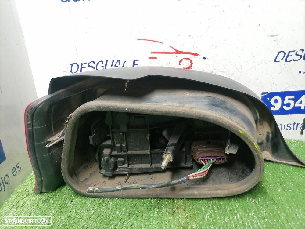 FAROLIM TRASEIRO DIREITO CITROEN SAXO 1998 - - 2