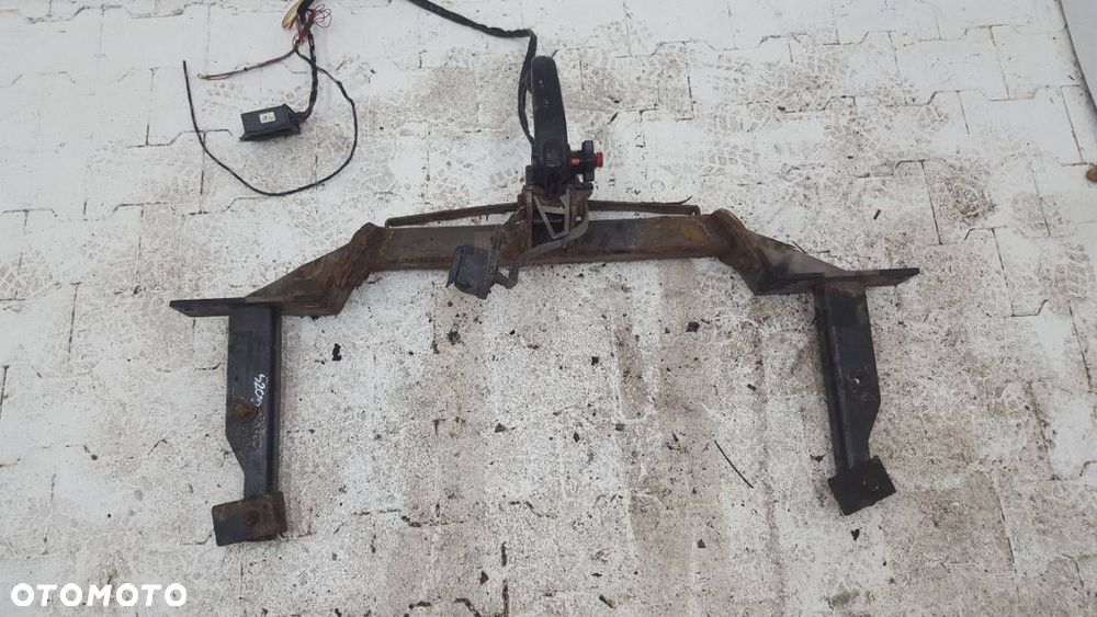 HAK HOLOWNICZY INSIGNIA A KOMBI WYPINANY - 5