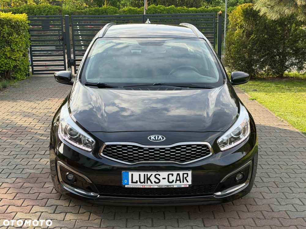 Kia Ceed 1.6 GDI ISG Platinum Edition - 8