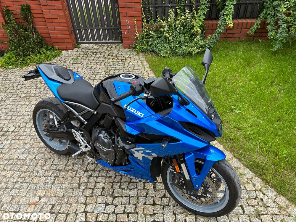 Suzuki GSX - 9