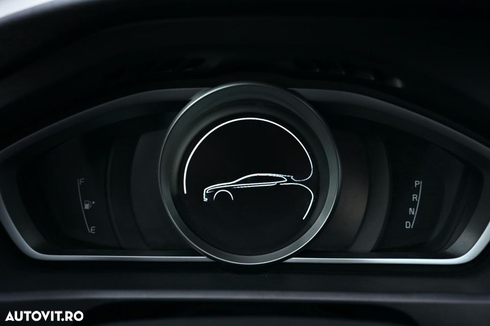 Volvo V40 D3 Geartronic - 22