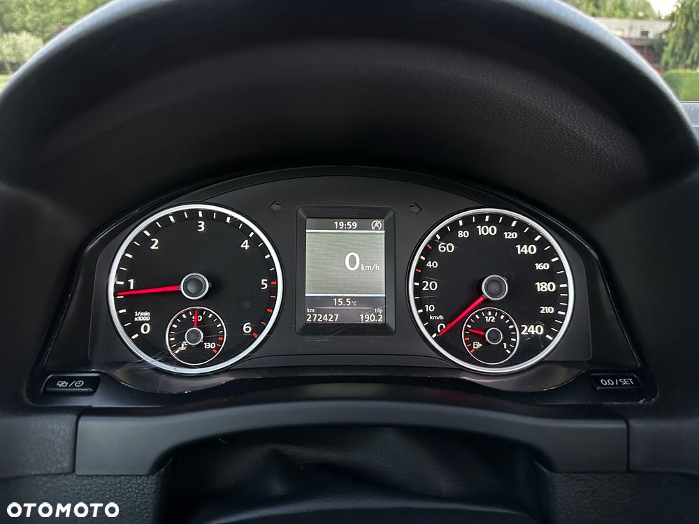 Volkswagen Tiguan - 12