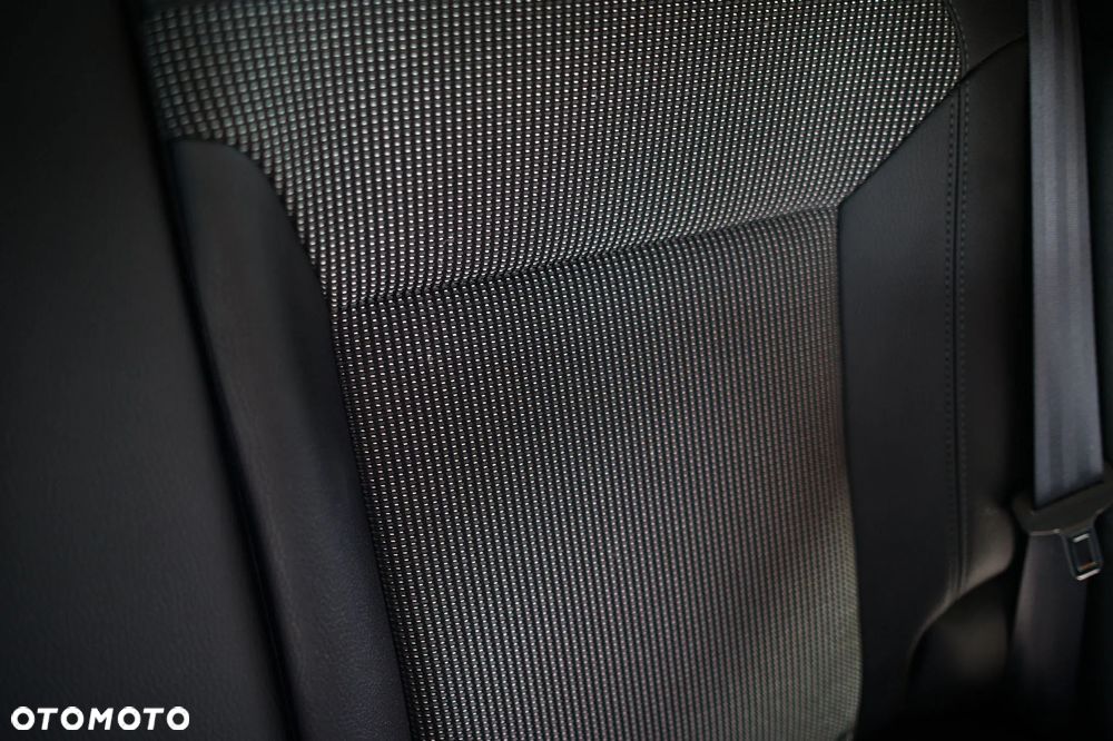 Opel Astra 1.6 SIDI Turbo ecoFLEX Start/Stop Innovation - 24