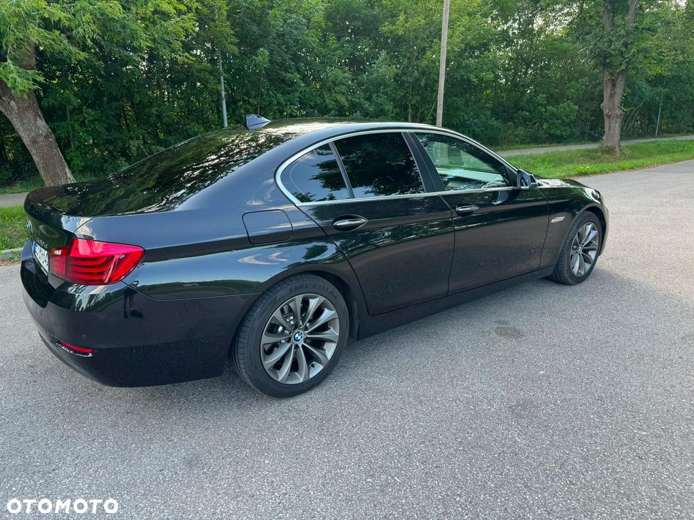 BMW Seria 5 520d xDrive - 7