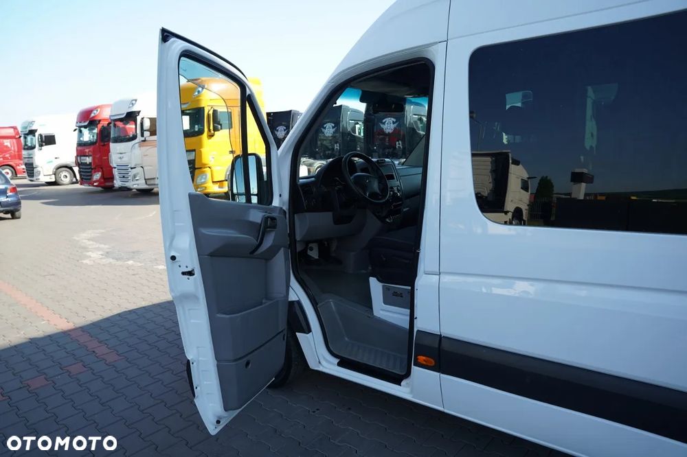 Mercedes-Benz SPRINTER 310 CDI / BRYGADÓWKA  7 MIEJSC / MANUAL / BLASZAK / FURGON - 23