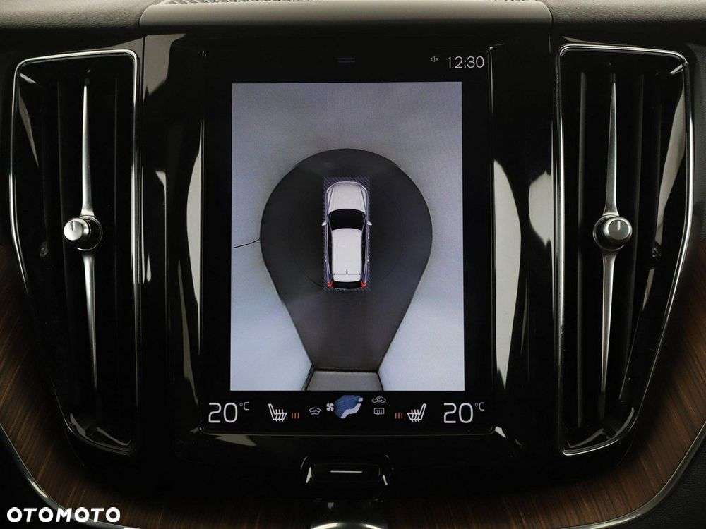 Volvo XC 60 T8 Plug-In Hybrid AWD Inscription Expression - 31