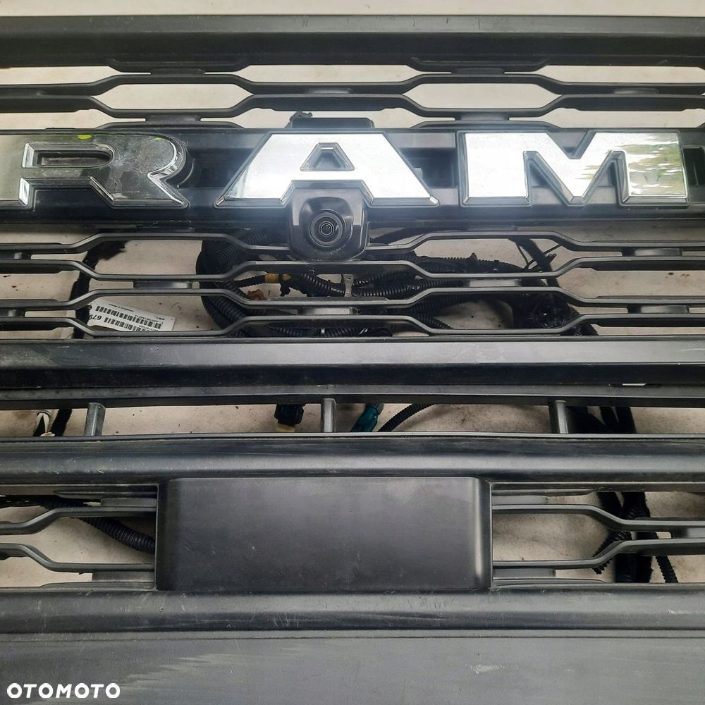 dodge ram promaster zderzak przód kompletny pdc - 4