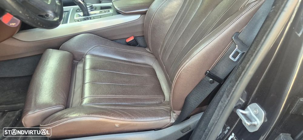 BMW X5 25 d sDrive Comfort 7L - 8