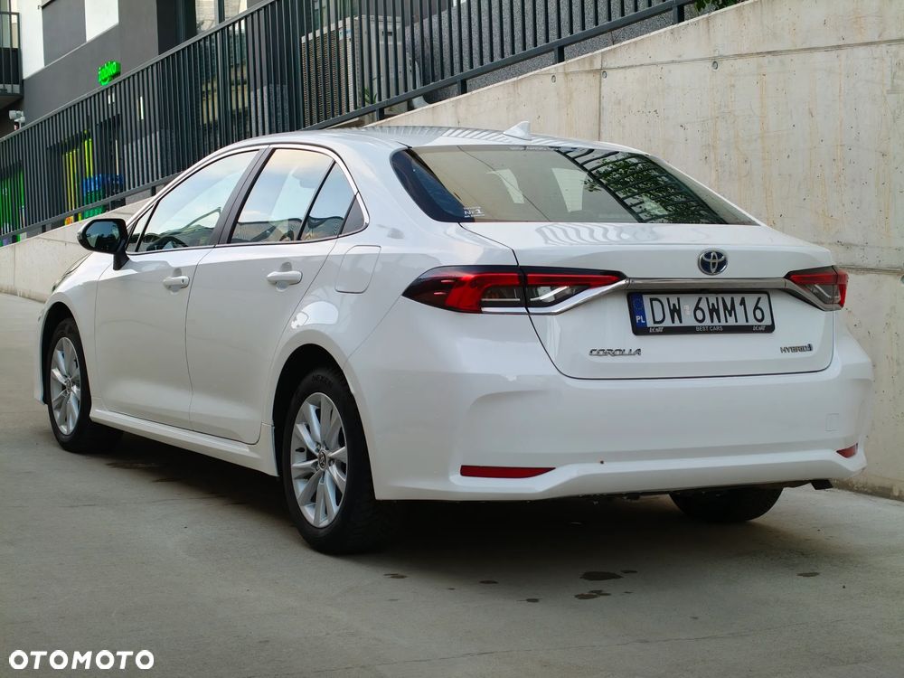 Toyota Corolla 1.8 Hybrid Comfort - 18