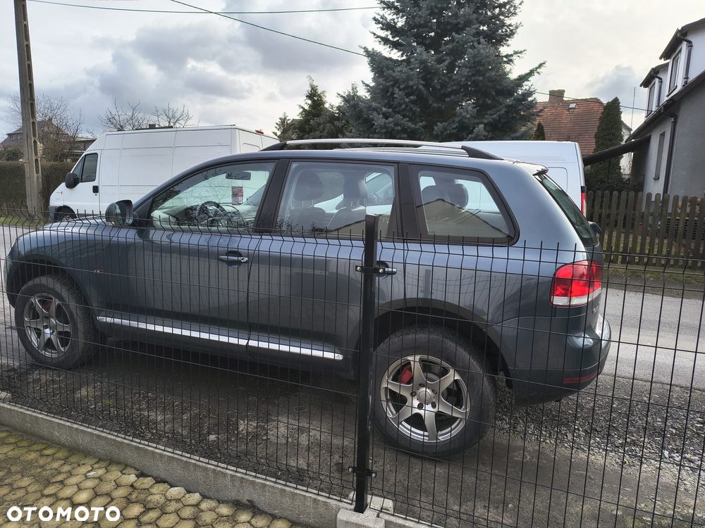 Volkswagen Touareg 3.2 V6 Tiptr - 3