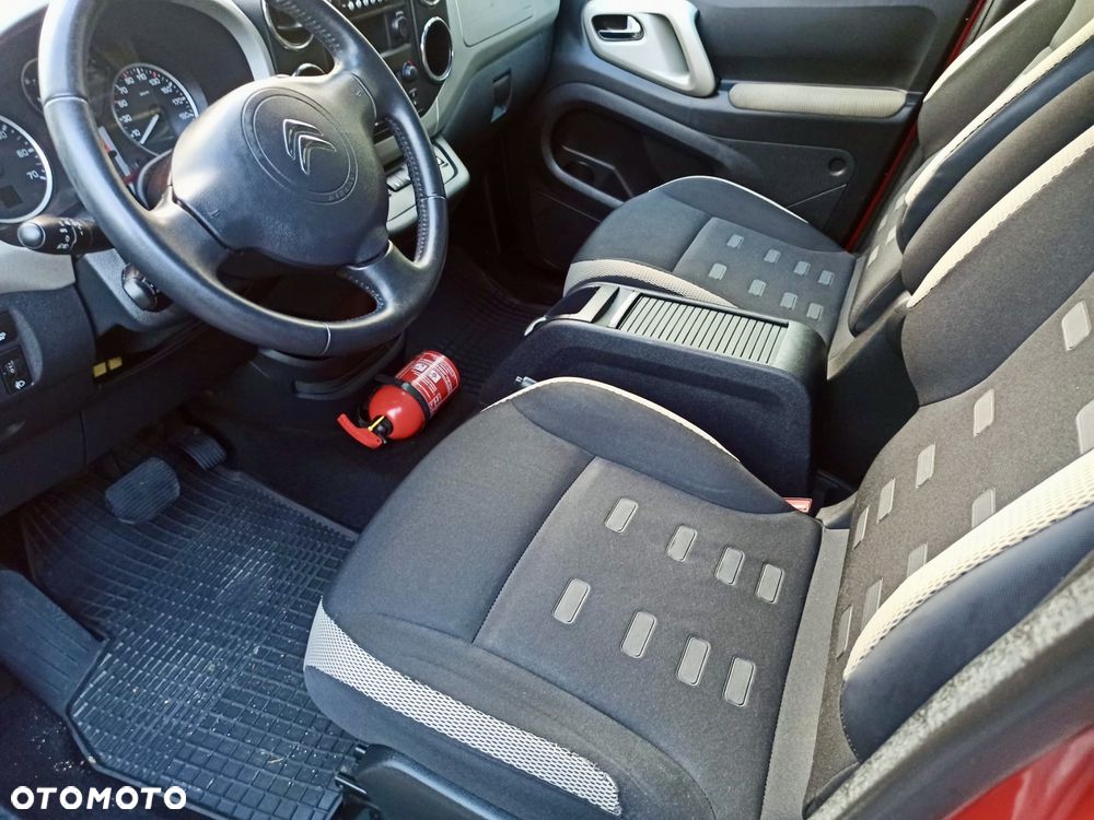 Citroën Berlingo Multispace e-HDi 90 FAP EGS6 Exclusive - 20