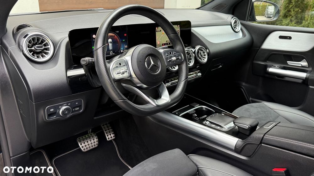 Mercedes-Benz Klasa B 250 e PHEV AMG Line 8G-DCT - 20