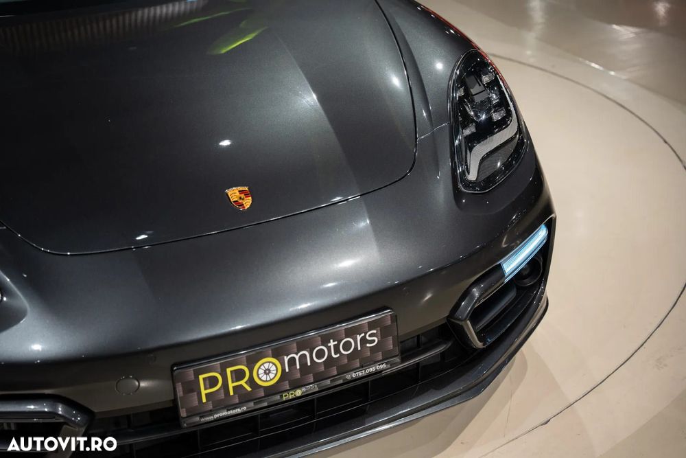 Porsche Panamera - 8
