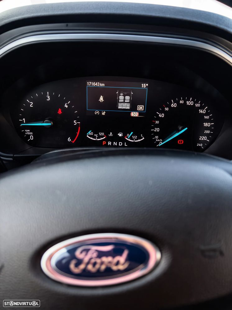 Ford Focus - 8