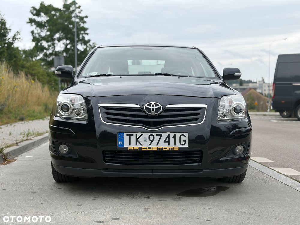Toyota Avensis 2.0 D-4D Luna - 1