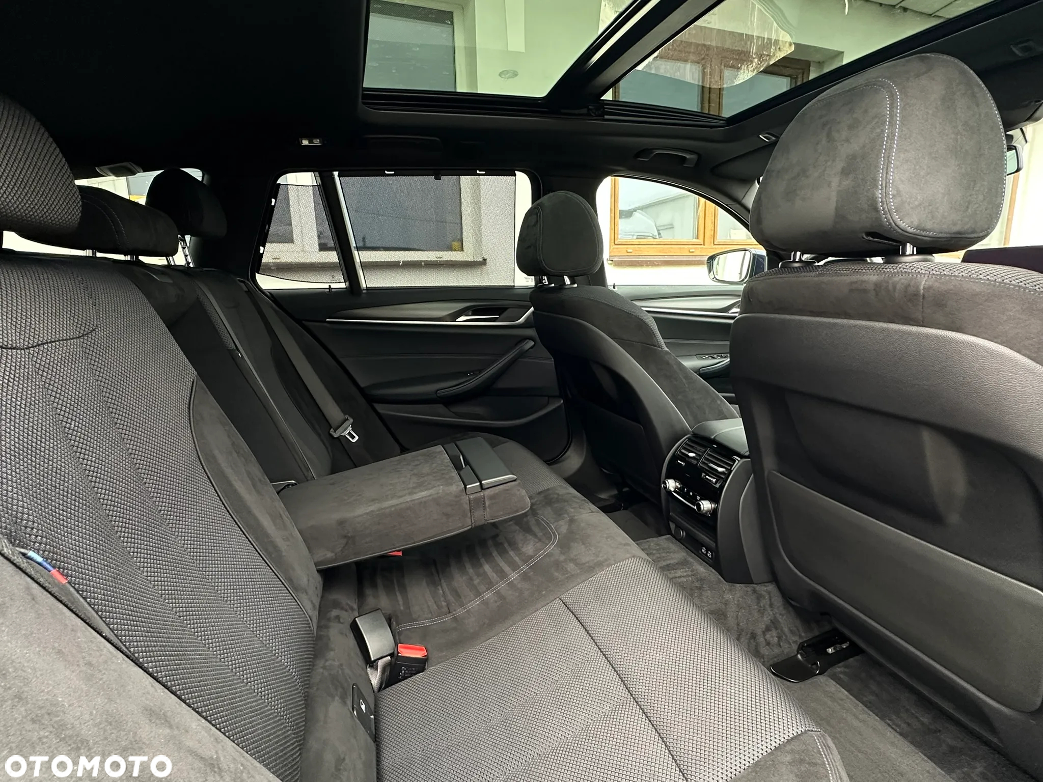 BMW Seria 5 530i xDrive M Sport sport - 25