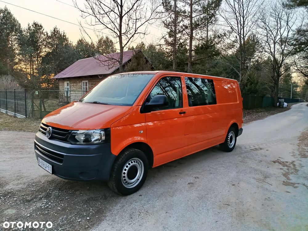 Volkswagen Transporter - 1