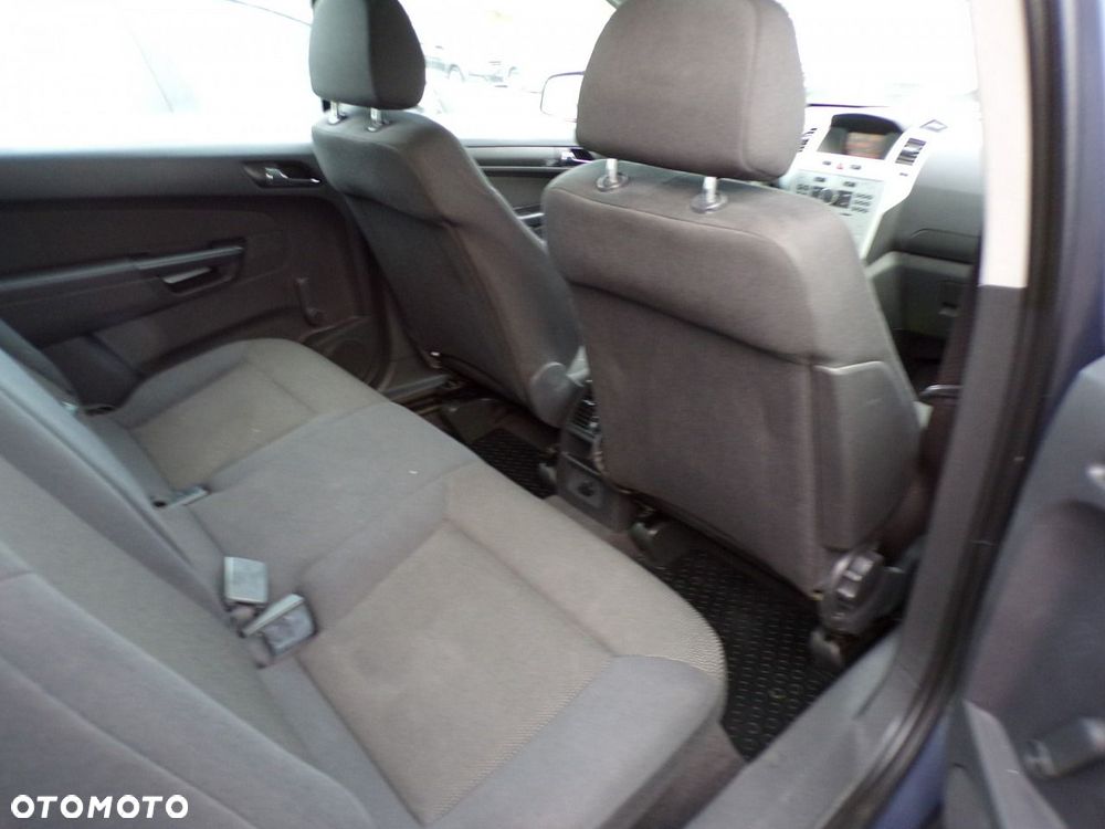 Opel Zafira - 28