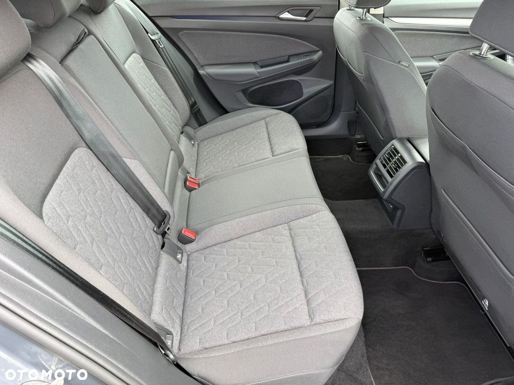 Volkswagen Golf Variant - 26
