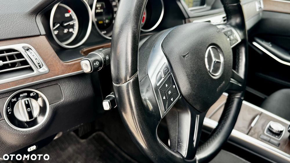 Mercedes-Benz Klasa E - 13