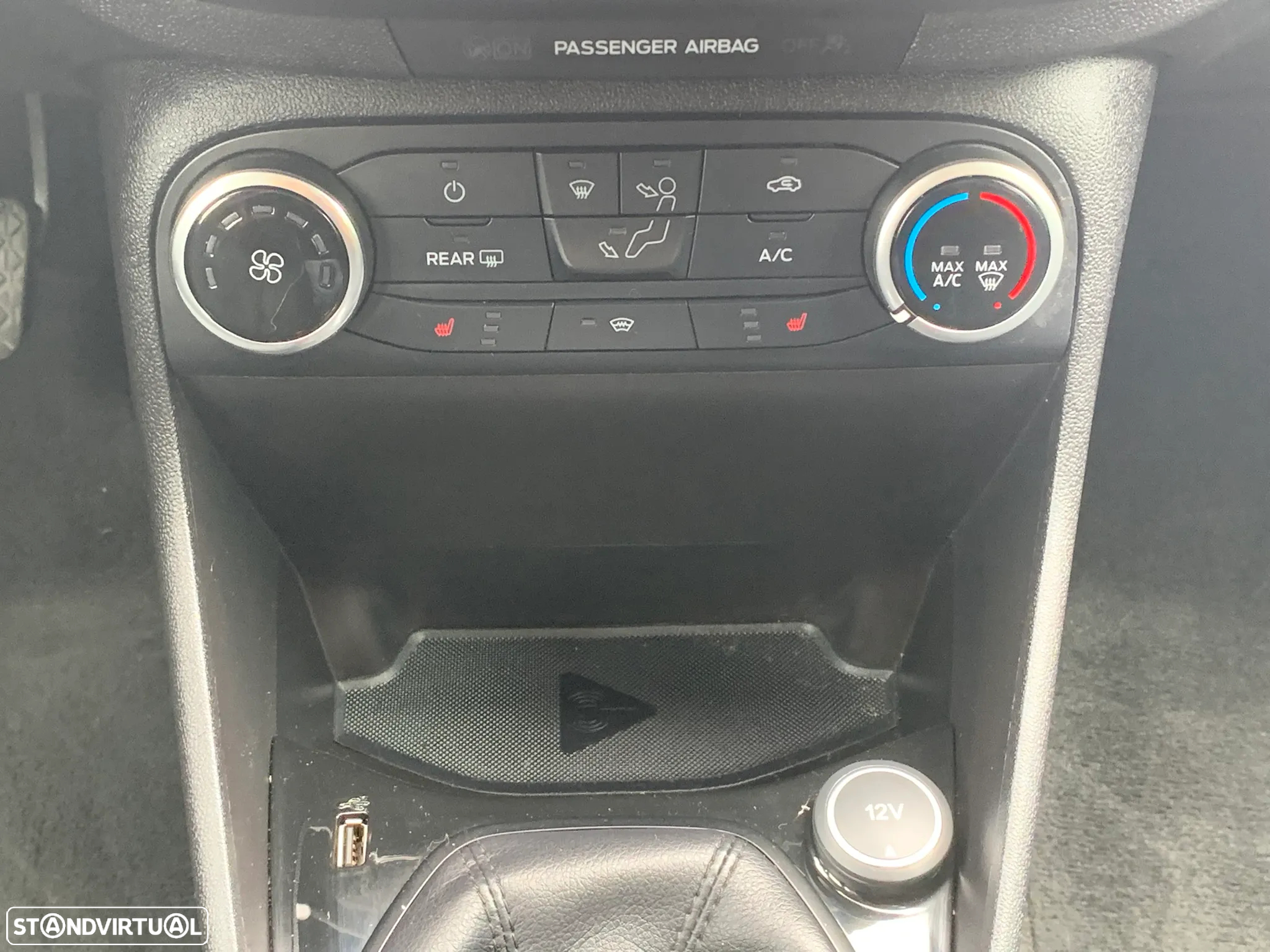 Ford Fiesta 1.0 EcoBoost Titanium - 11
