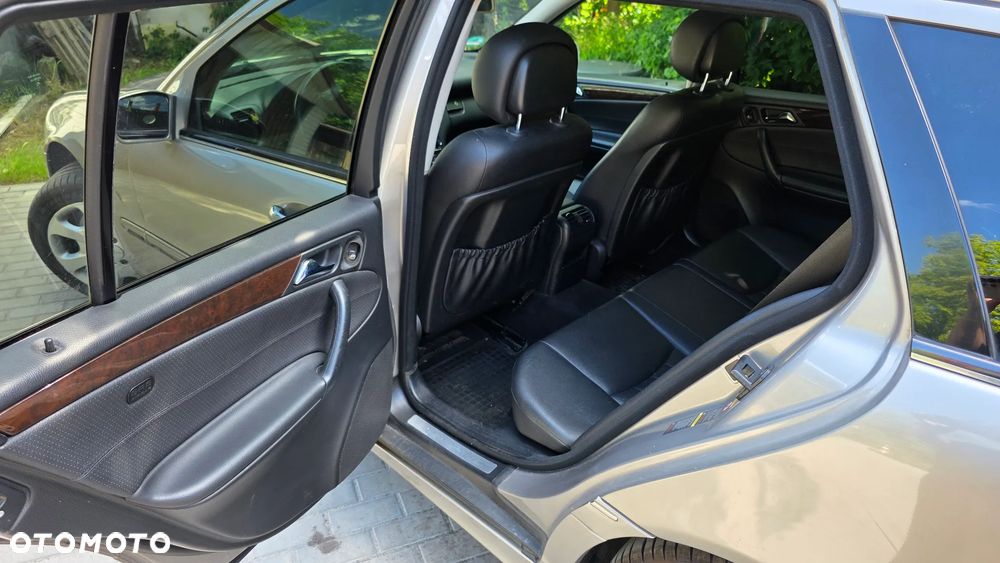 Mercedes-Benz Klasa C 320 CDI 7G-TRONIC Elegance - 10