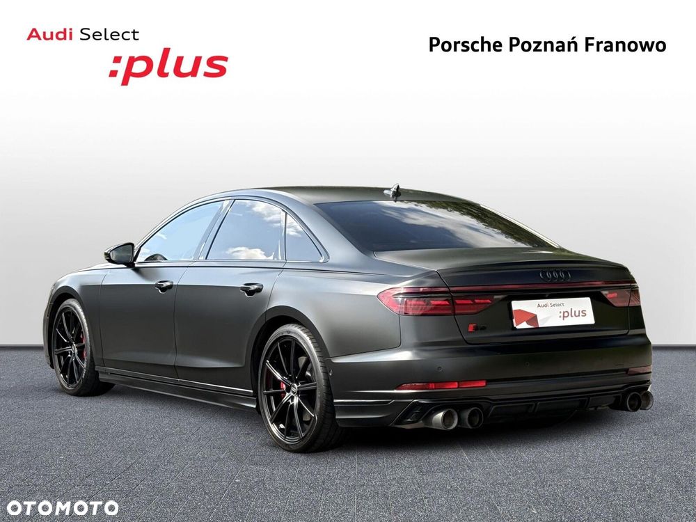 Audi S8 - 4