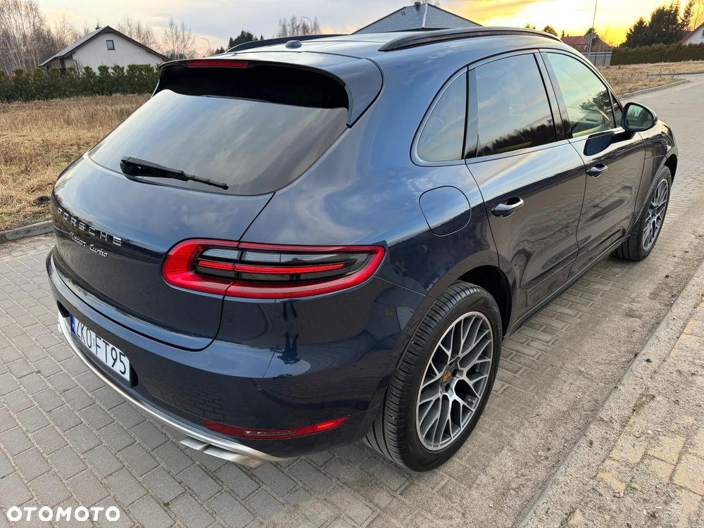 Porsche Macan Turbo PDK - 16
