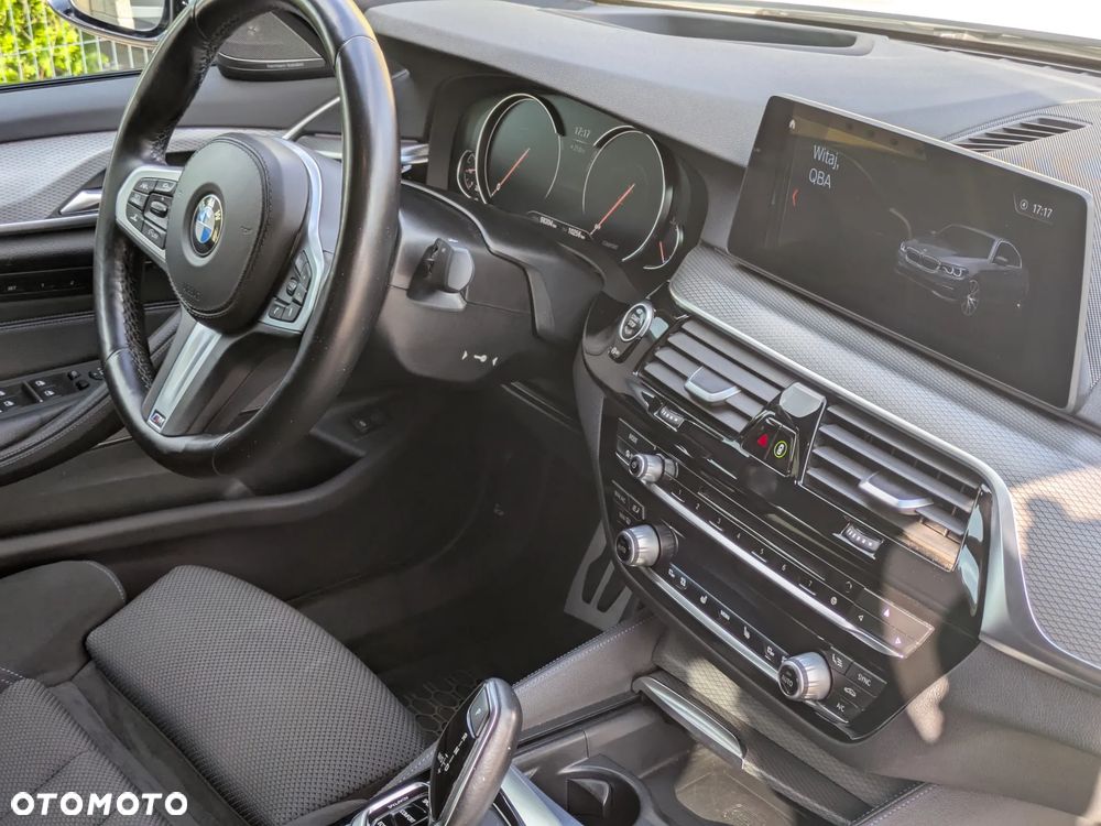BMW Seria 5 530i xDrive M Sport sport - 17