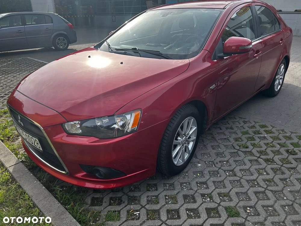 Mitsubishi Lancer 1.6 Invite - 1