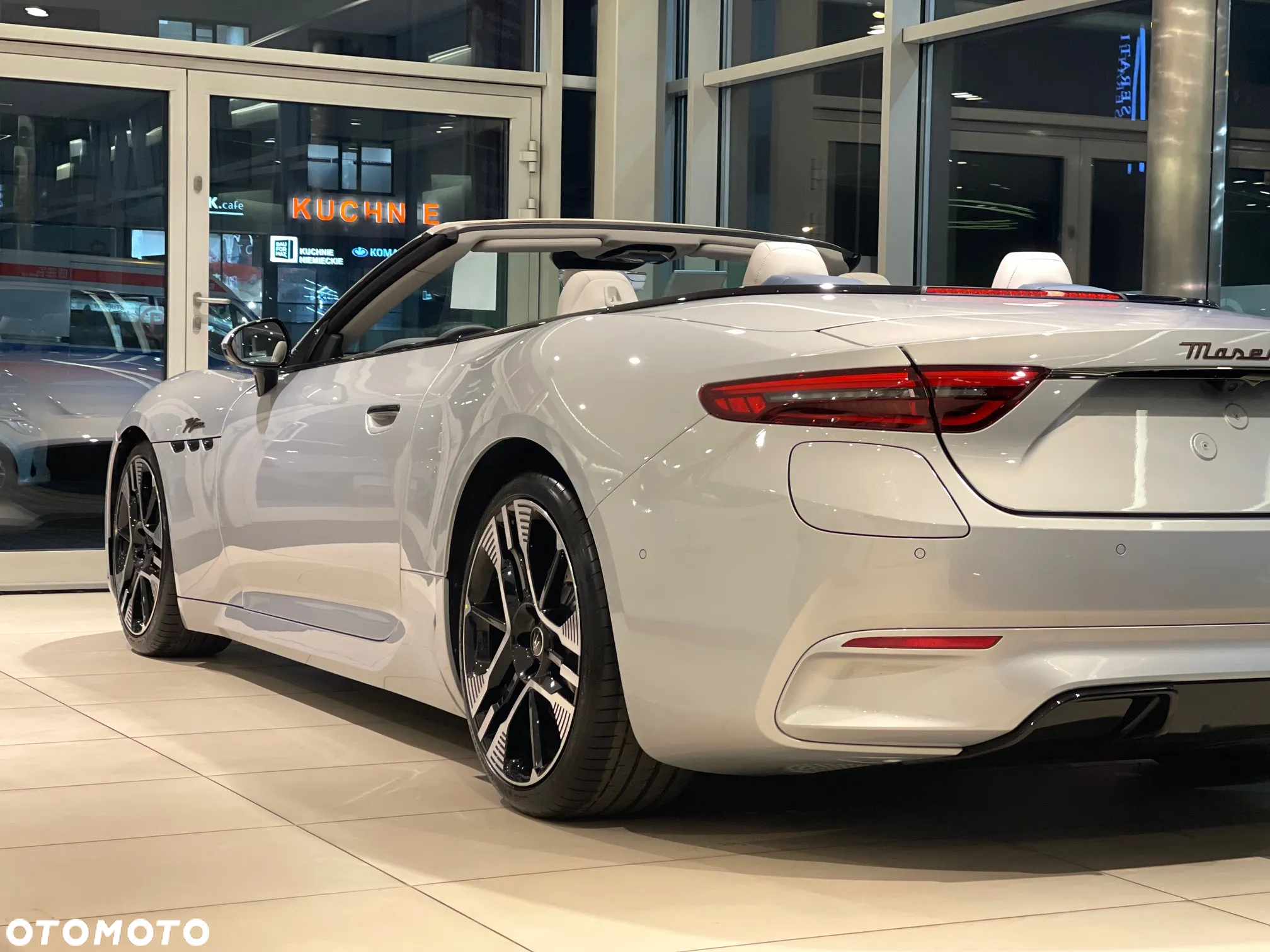 Maserati GranCabrio - 4