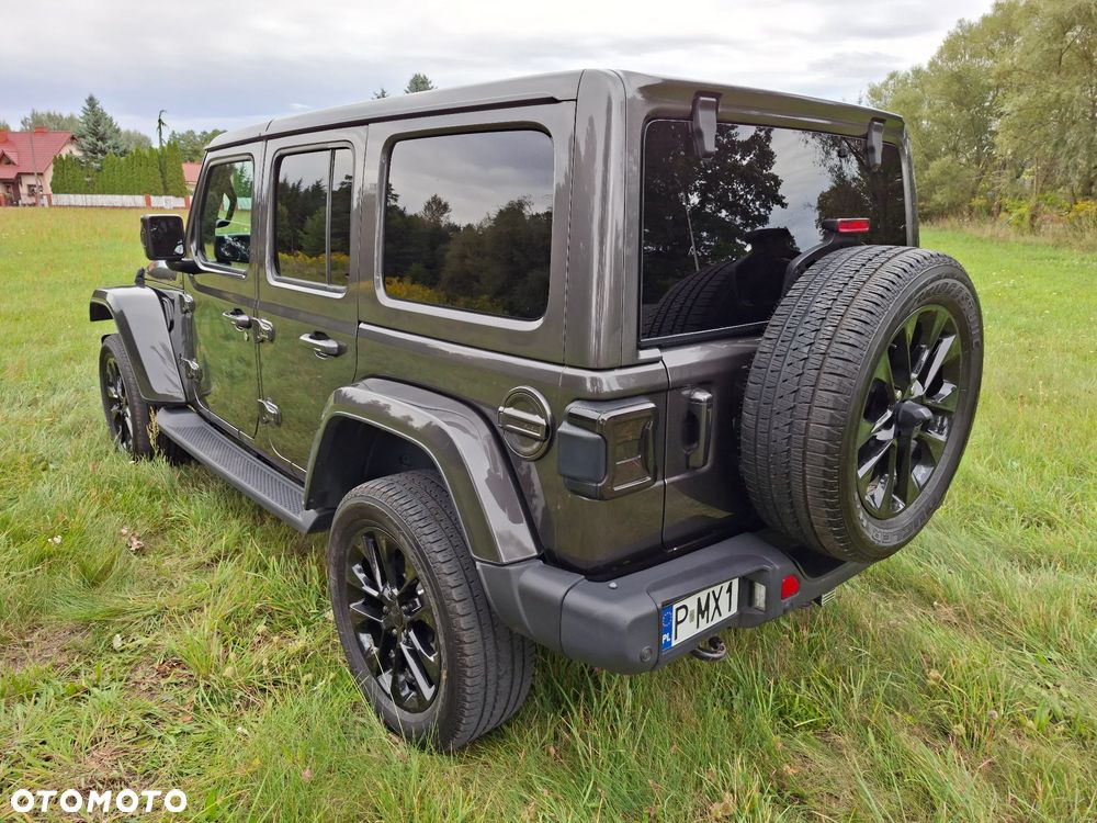 Jeep Wrangler - 10