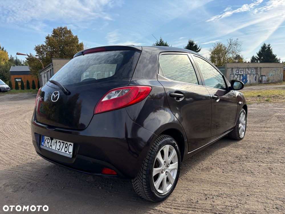 Mazda 2 - 4