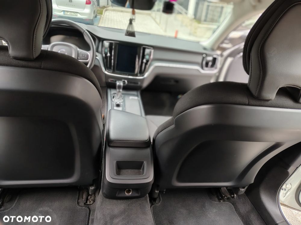 Volvo V60 D3 SCR Momentum - 15