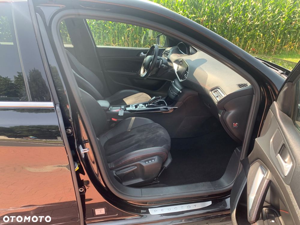 Peugeot 308 BlueHDi FAP 180 EAT8 Stop & Start GT - 31