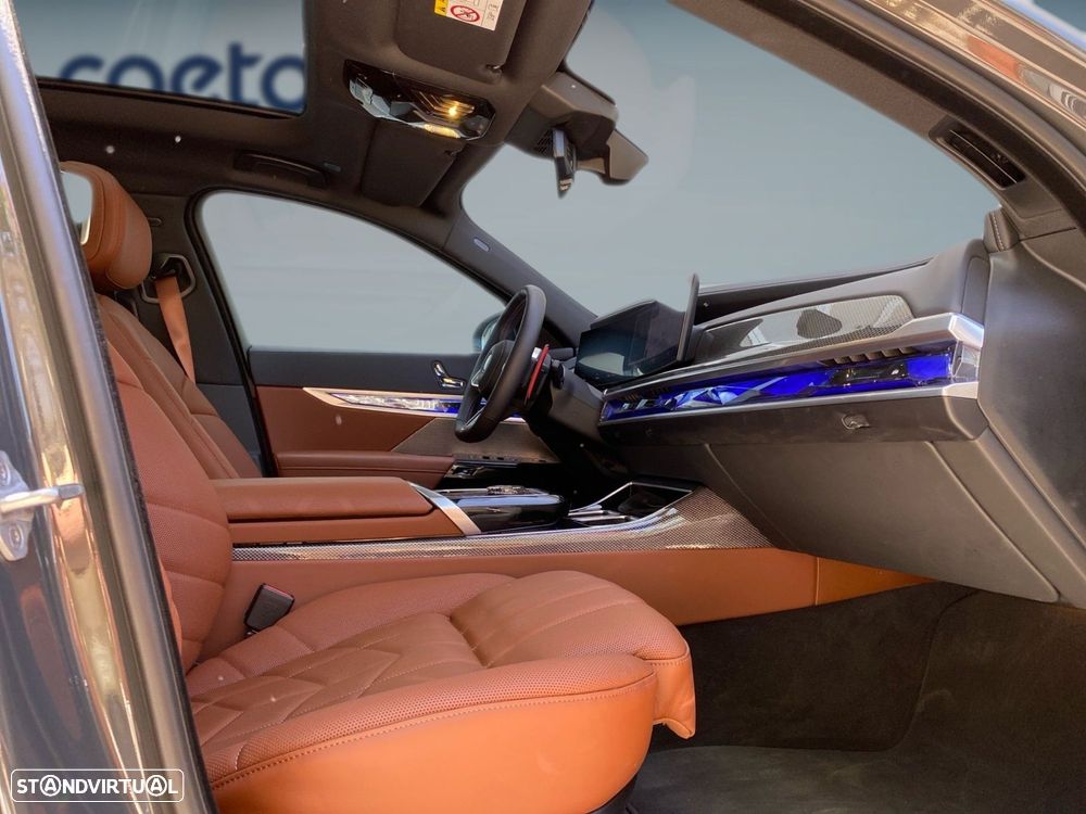 BMW 760 M760e xDrive - 23