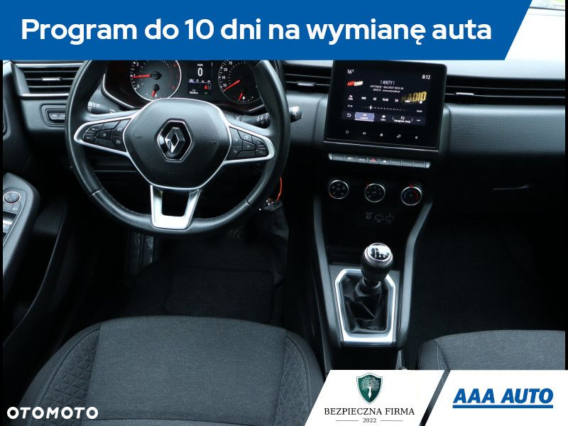 Renault Clio - 8
