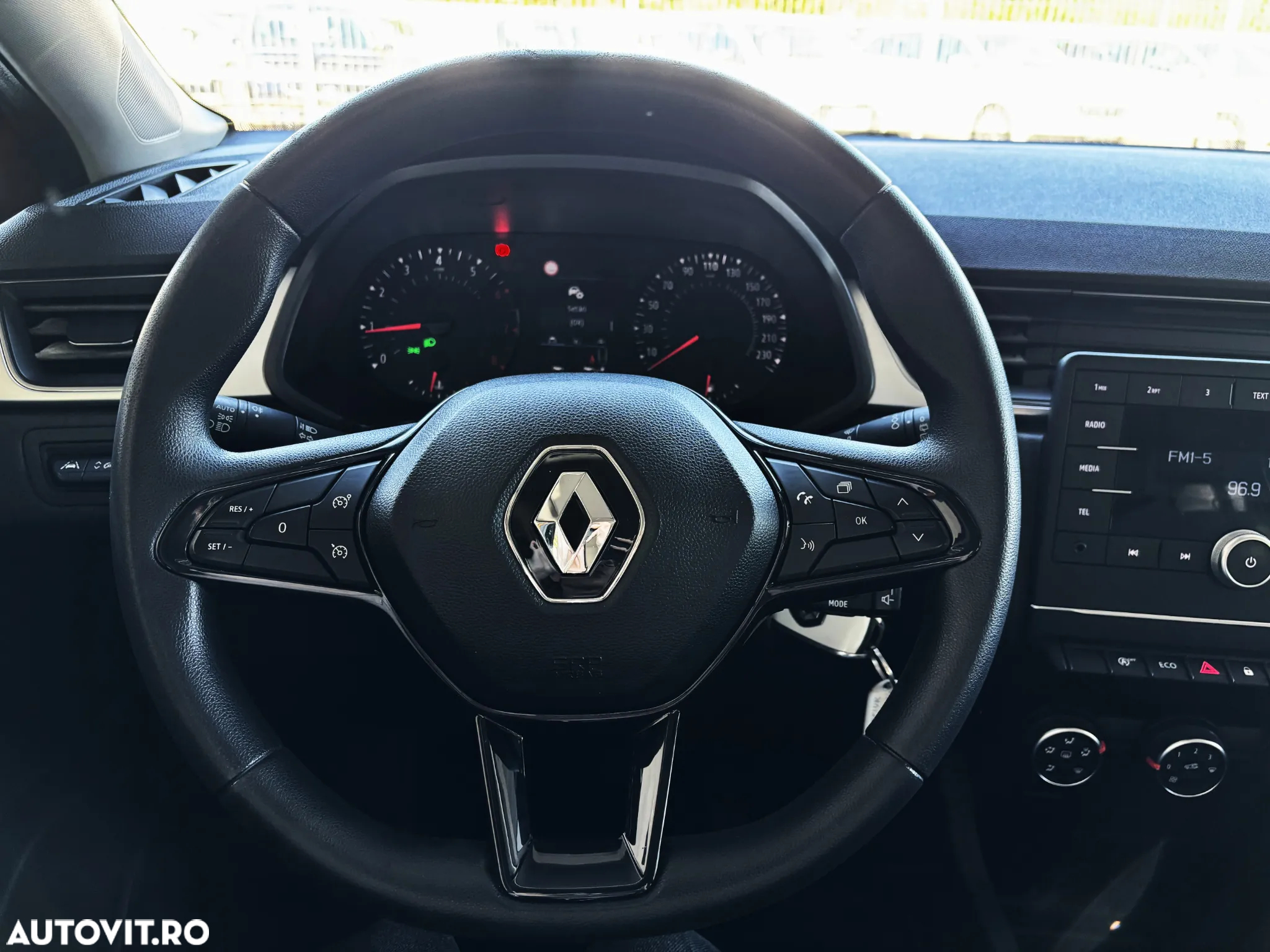 Renault Captur TCe 100 Zen - 14