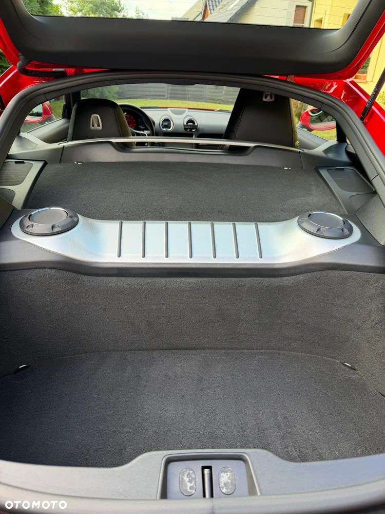 Porsche 718 Cayman - 12