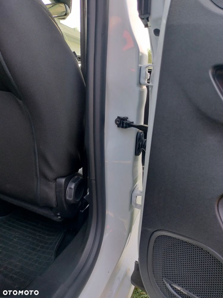 Opel Corsa - 13