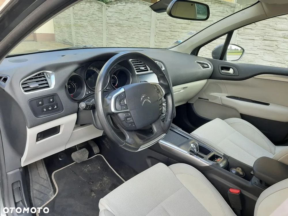 Citroën C4 1.6 e-HDi Exclusive MCP - 11